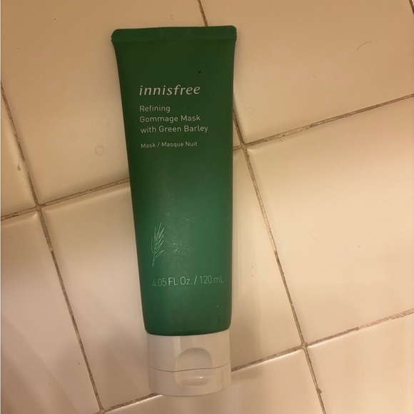 Innisfree Mask and Makeup Set - Picture 5 of 6